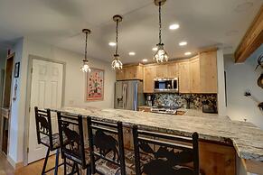 Woods21 Townhome 3 Bedroom Townhouse