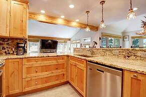 Woods21 Townhome 3 Bedroom Townhouse