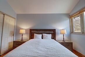 Woods21 Townhome 3 Bedroom Townhouse