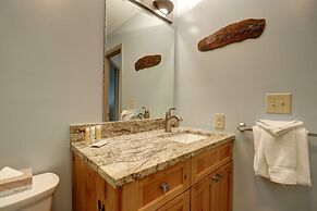 Woods21 Townhome 3 Bedroom Townhouse