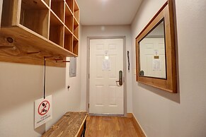 Woods21 Townhome 3 Bedroom Townhouse