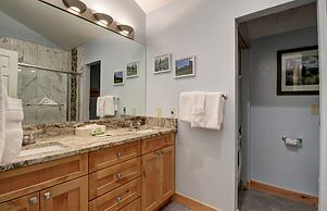 Woods21 Townhome 3 Bedroom Townhouse