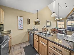 B6 Tarn Landing 1br + Loft, 3ba 1 Bedroom Condo