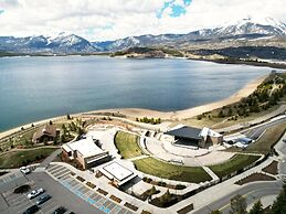 E101 Lake Cliffe 2 Bedroom Condo