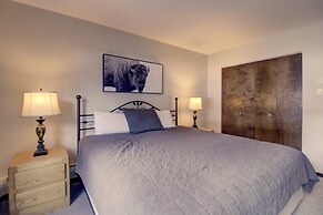 E101 Lake Cliffe 2 Bedroom Condo