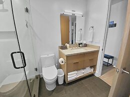 3519 The Ridge, Modern Luxury 5 Bedroom Home