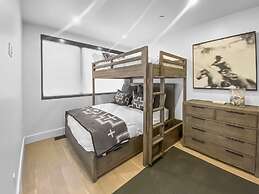 3519 The Ridge, Modern Luxury 5 Bedroom Home