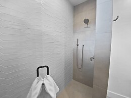 3519 The Ridge, Modern Luxury 5 Bedroom Home