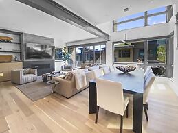 3519 The Ridge, Modern Luxury 5 Bedroom Home