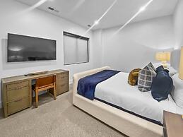 3519 The Ridge, Modern Luxury 5 Bedroom Home