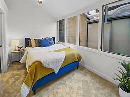 1674 Captain Molly's Hideout! Walk To Slopes! Hottub Pool! 3 Bedroom C