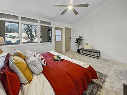 1674 Captain Molly's Hideout! Walk To Slopes! Hottub Pool! 3 Bedroom C