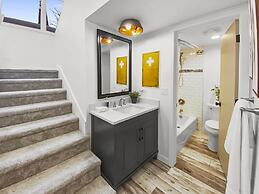 1674 Captain Molly's Hideout! Walk To Slopes! Hottub Pool! 3 Bedroom C