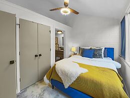 1674 Captain Molly's Hideout! Walk To Slopes! Hottub Pool! 3 Bedroom C