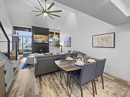 1674 Captain Molly's Hideout! Walk To Slopes! Hottub Pool! 3 Bedroom C