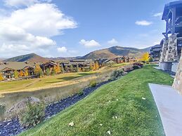 4202 Modern Vibe At Fairway Springs 3 Bedroom Home