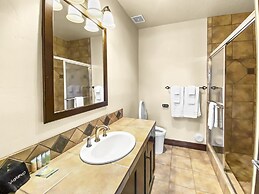 2744 The Cove! Modern Luxury Townhome With Hot Tub, Pool, And Shuttle 