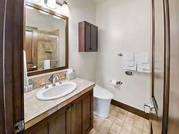 2744 The Cove! Modern Luxury Townhome With Hot Tub, Pool, And Shuttle 