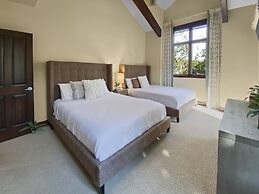 2744 The Cove! Modern Luxury Townhome With Hot Tub, Pool, And Shuttle 