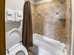 2744 The Cove! Modern Luxury Townhome With Hot Tub, Pool, And Shuttle 