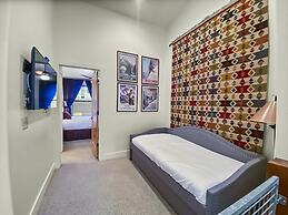 36 Sweet Newpark Townhome On The Creek 2 Bedroom Townhouse