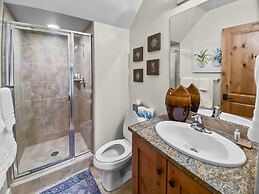 36 Sweet Newpark Townhome On The Creek 2 Bedroom Townhouse