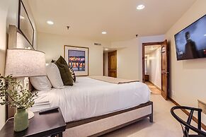 1454 Cozy Condo At Fawngrove Near Dv Base. New Hottub! 2 Bedroom Condo