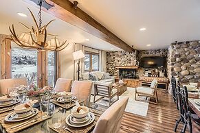 1454 Cozy Condo At Fawngrove Near Dv Base. New Hottub! 2 Bedroom Condo