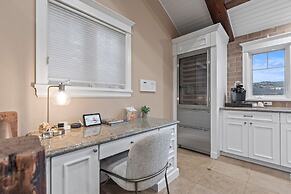 521 Woodside Gem True Ski-in Ski-out On The Gold Coast 3 Bedroom Home