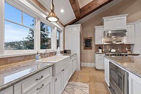 521 Woodside Gem True Ski-in Ski-out On The Gold Coast 3 Bedroom Home