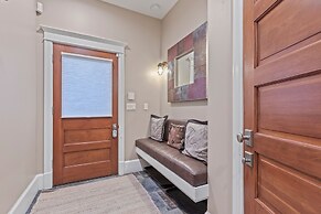 521 Woodside Gem True Ski-in Ski-out On The Gold Coast 3 Bedroom Home