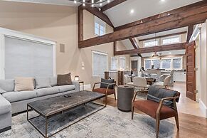 521 Woodside Gem True Ski-in Ski-out On The Gold Coast 3 Bedroom Home