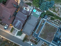 521 Woodside Gem True Ski-in Ski-out On The Gold Coast 3 Bedroom Home