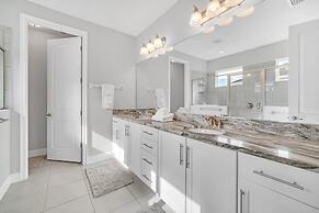 Brand New Encore Resort 5 Bed Resort Home 5 Bedroom Villa