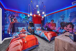 Disney Princess Bedroom, Pool Spa Game Room Plus! 9 Villa