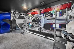 Disney Princess Bedroom, Pool Spa Game Room Plus! 9 Villa