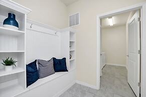 3001 Malhalo Drive 9 Bedroom Villa