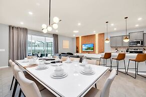 3001 Malhalo Drive 9 Bedroom Villa