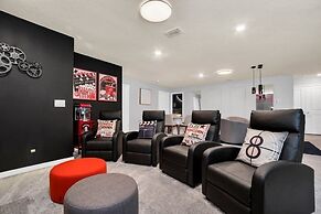 3001 Malhalo Drive 9 Bedroom Villa