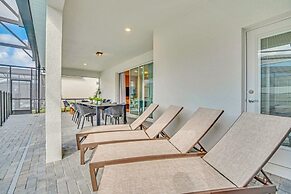 3001 Malhalo Drive 9 Bedroom Villa