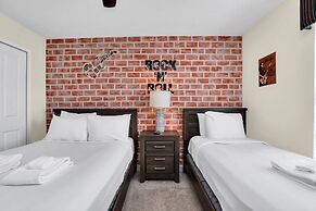 4804crusoe 4 Bedroom Townhouse