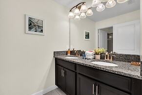 4804crusoe 4 Bedroom Townhouse