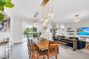 Beautiful 12 Bedrooms House 4473 12 Villa