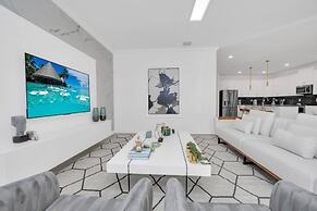 4350scene 6 Bedroom Villa