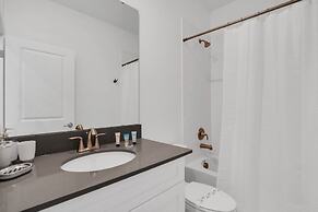 4350scene 6 Bedroom Villa