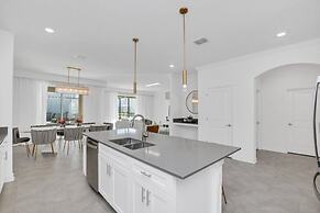 4350scene 6 Bedroom Villa