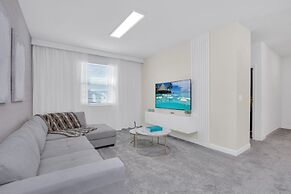 4350scene 6 Bedroom Villa