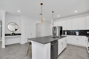 4350scene 6 Bedroom Villa