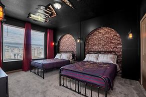 4350scene 6 Bedroom Villa