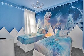 4350scene 6 Bedroom Villa